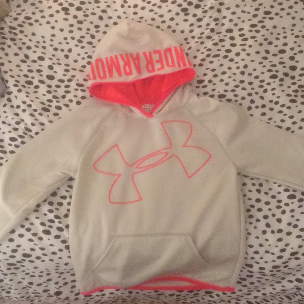 Gentaly worn girls Under Amour sweatshirt